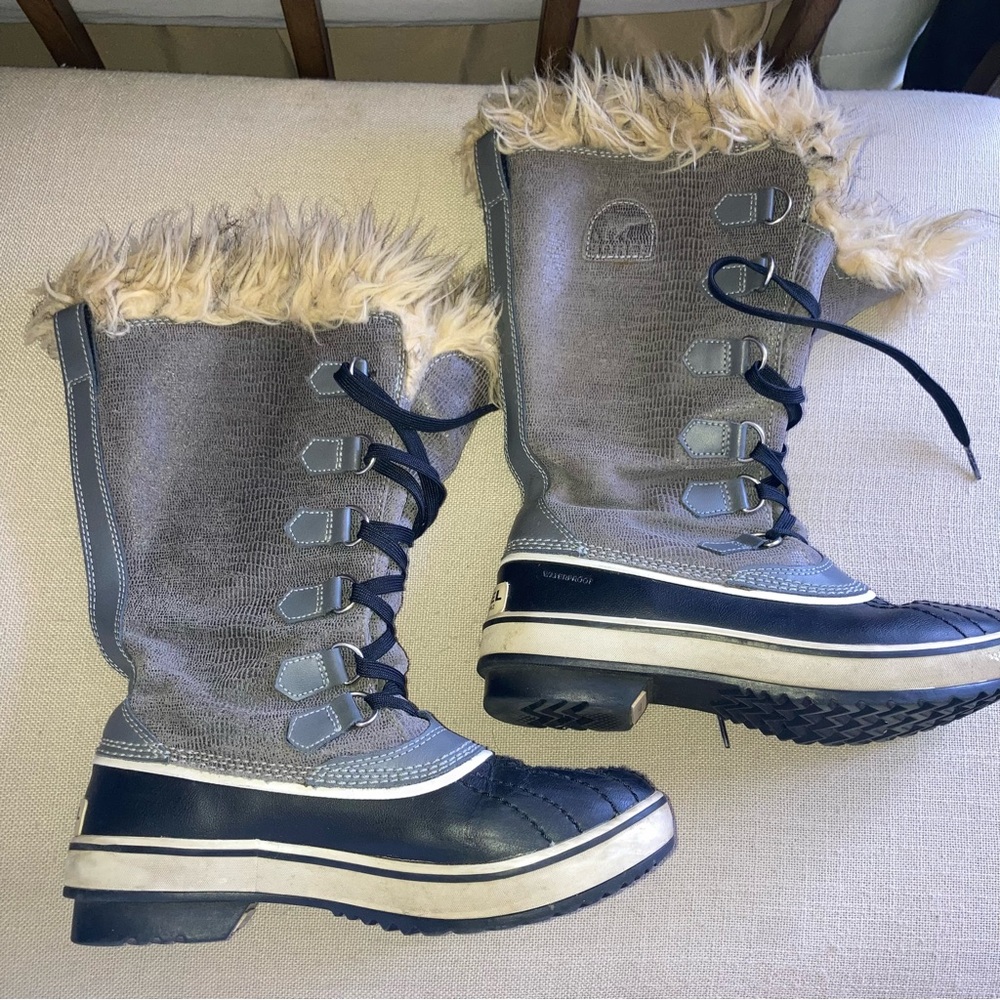 Sorel Joan of Arctic Snow Boots 7 Black Gray